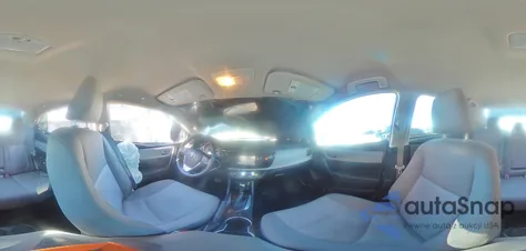 2015 Toyota Corolla L z USA, uszkodzony, nr VIN 2T1BURHE5FC257543